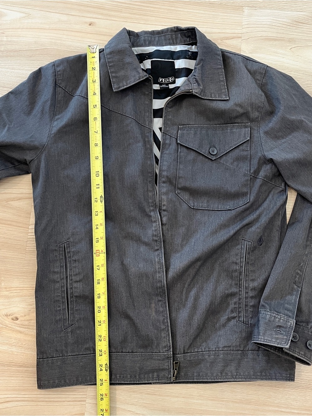 Volcom Work Jacket Size S - Picture 4 of 9